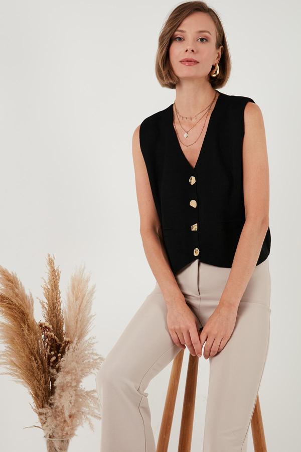 Lela Standart Fit V Yaka Düğmeli Triko Bayan Yelek 4616177 SİYAH - Image 1