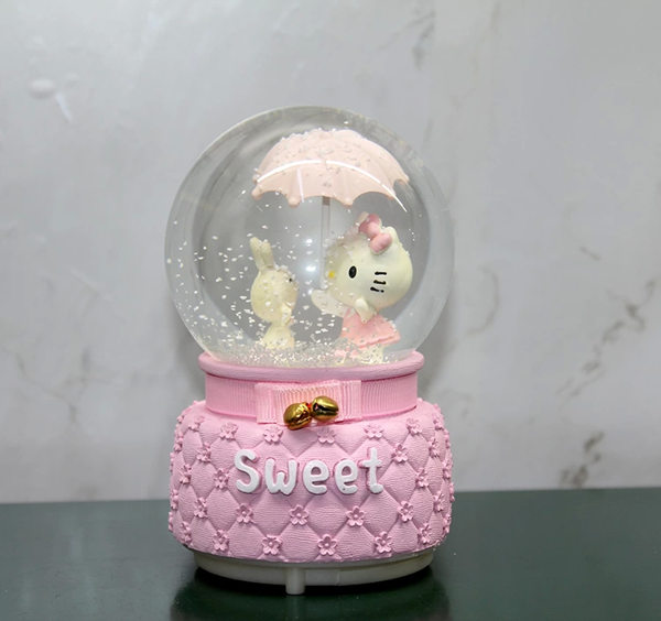 Hello Kitty Işıklı Müzikli Kar Küresi Orta Boy Alk3042 - Image 1