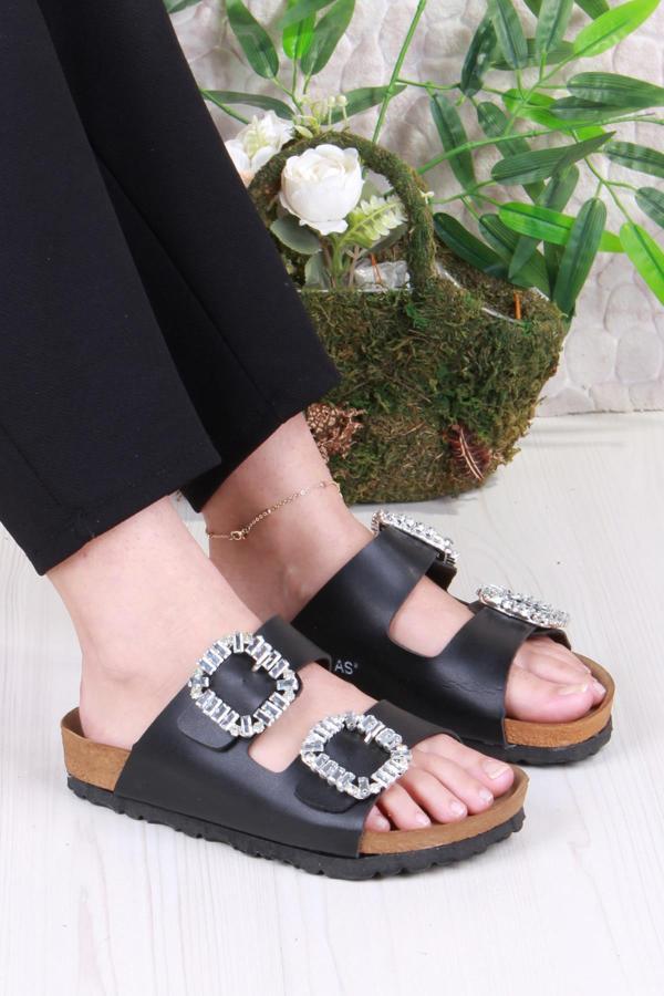 Fort 8732 Anatomik Rahat Taban Taşlı Çift Tokalı Şık Kadın Terlik - Image 1