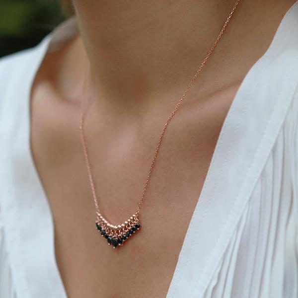 Siyah Zirkon Taşlı Rose Gold Kaplama Shakira Gümüş Kolye - Image 1