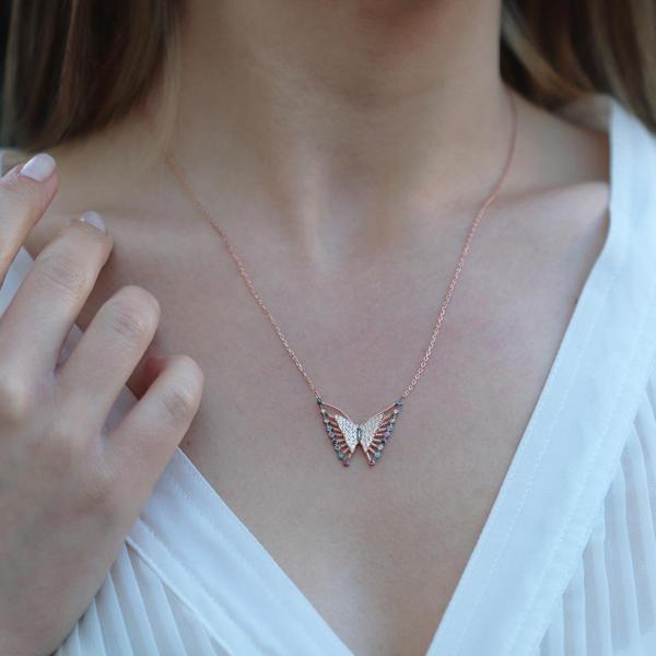 Kelebek Modeli Renkli Zirkon Taşlı Rose Gold Kaplama Gümüş Kolye - Image 1