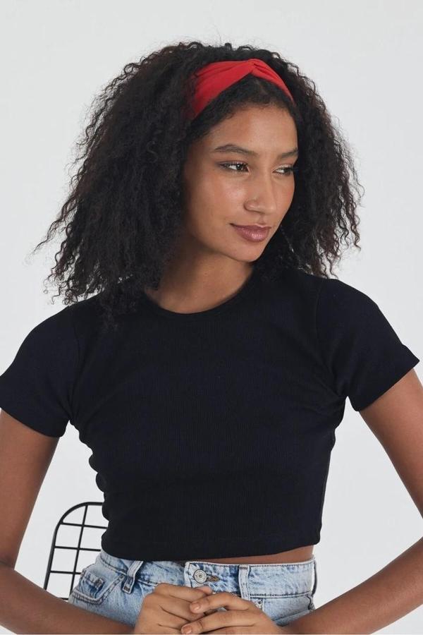 Siyah Kısa Kol Bisiklet Yaka Vücuda Oturan Kaşkorse Crop + Bandana Set %100 Pamumklu, Esnek Rahat - Image 1