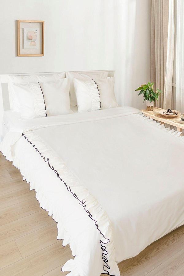 Ritmo Home King Size Battal Boy Çift Kişilik Fırfırlı Pamuklu Vintage Otel Serisi Düz Nevresim Takımı - Image 1