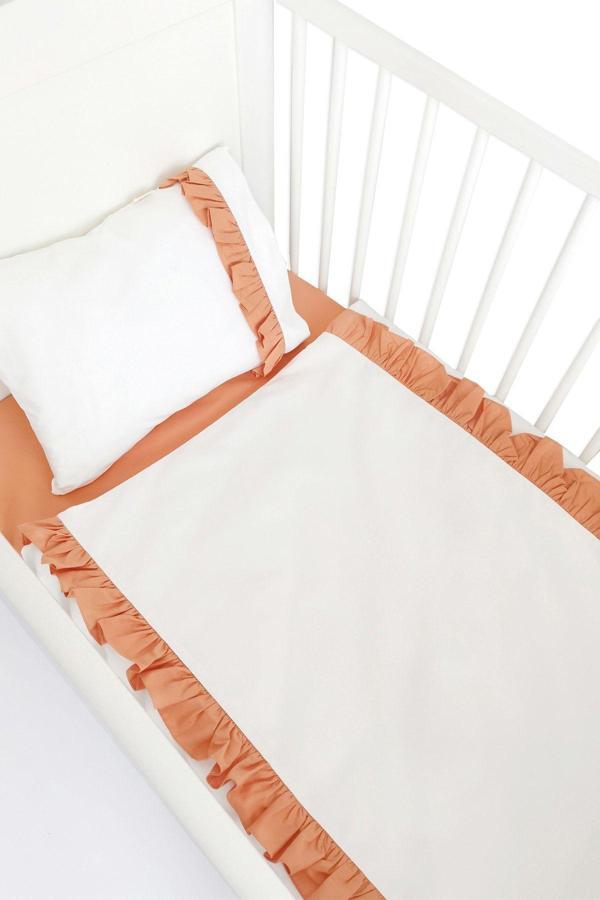Piamom 100x150 Bebek / Çocuk Fırfırlı %100 Pamuklu Nevresim Takımı Kırık Beyaz-açık Tarçın - Image 1
