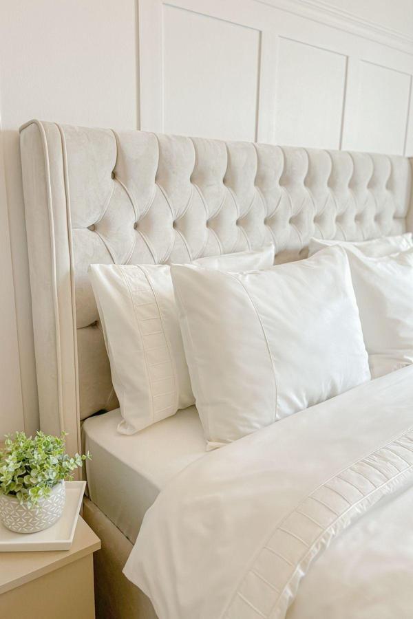 Ritmo Home Kırık Beyaz Biyeli Pamuklu Düz Çift Kişilik Çeyiz Nevresim Takımı - Image 1