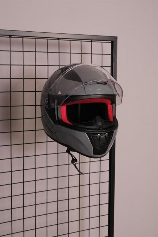 Siyah Tel Rafa Motosiklet Kask Tutucu - Image 1