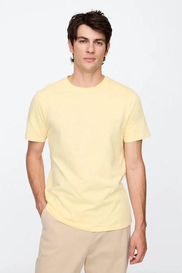 Gap V-Everyday Soft Erkek Tişört - Image 1