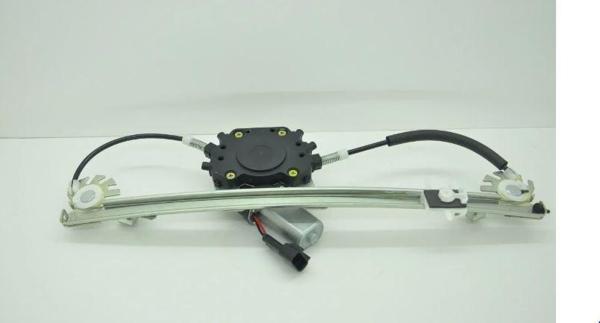 Fıat Grande Punto Ön Sol Cam Kriko Motorlu Elektrıklı 2005-2012 - Image 1