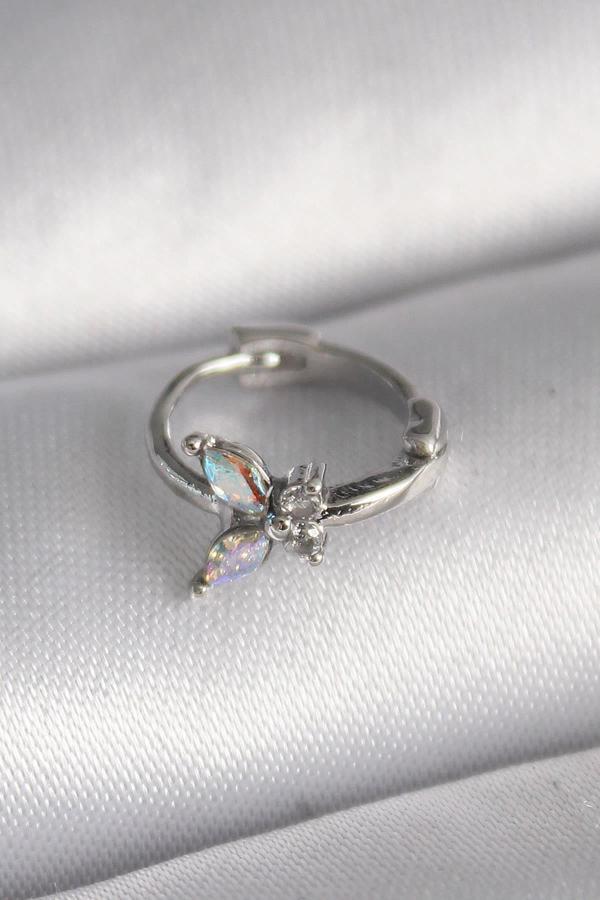 Celira Çelik Gümüş Renk Zirkon Taşlı Kelebek Model Tragus Piercing - Image 1