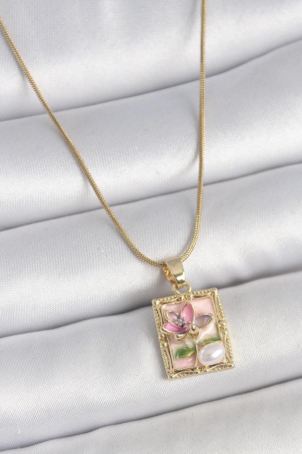 Gold Renk Pembe Mineli Çiçek İşlemeli İnci Detay Portre Model Kadın Kolye - EBJ250519W33930 - Image 1
