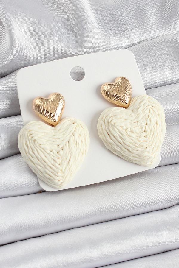 Krem Kalp Figürlü Hasır Örgü Model Gold Renk Kadın Küpe SL12267 - Image 1