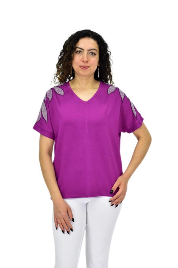 Kadın Yarım Kol V Yaka Taşlı Likralı Tişöt  BGL-ST04654 - Image 1