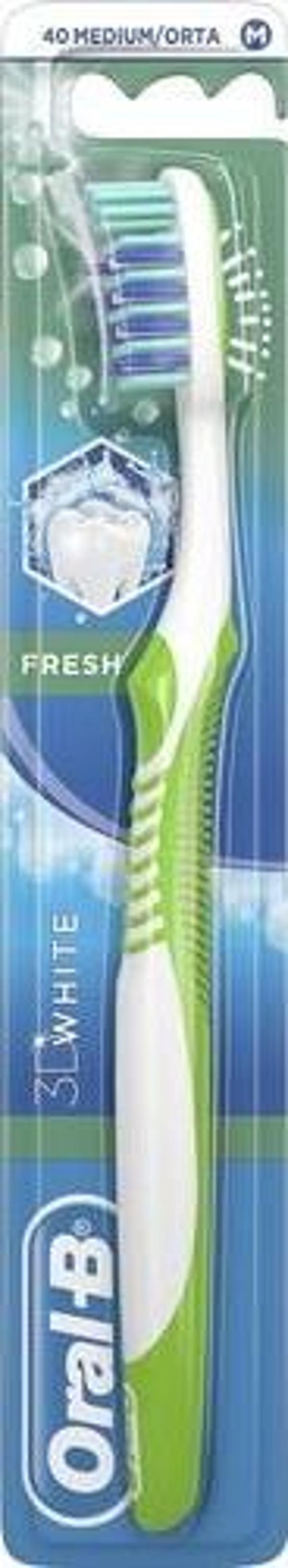 Oral-B Diş Fırçası 3 Boyutlu Beyazlık Ferah Nefes 40 Orta - Image 1