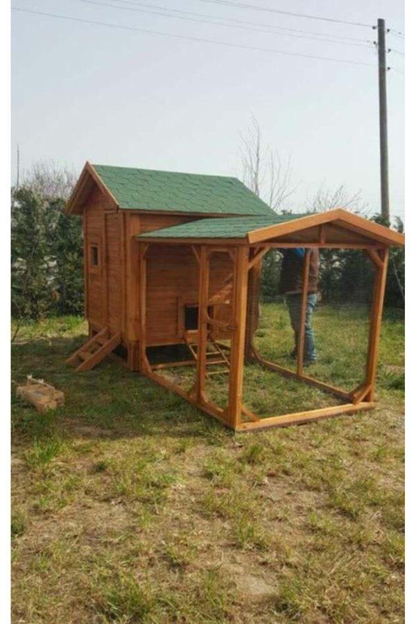 Berzbuğ Tel Alanlı Ahşap Tavuk Kümesi - Image 1