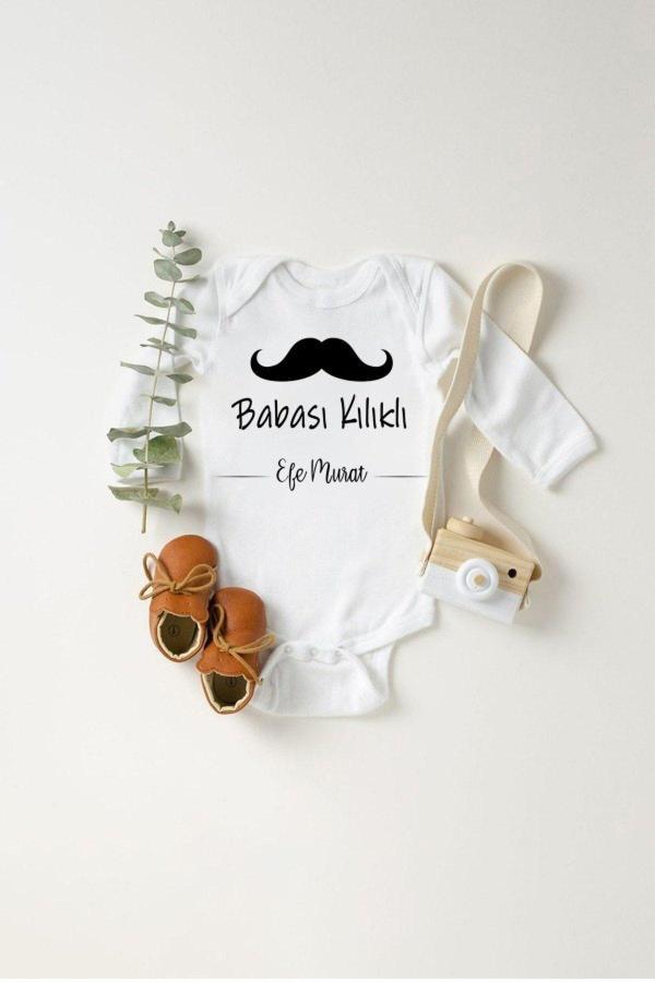 Puppetzzz Babası Kılıklı Isme Özel Baskılı Organik Bebek Body Zıbın - Image 1