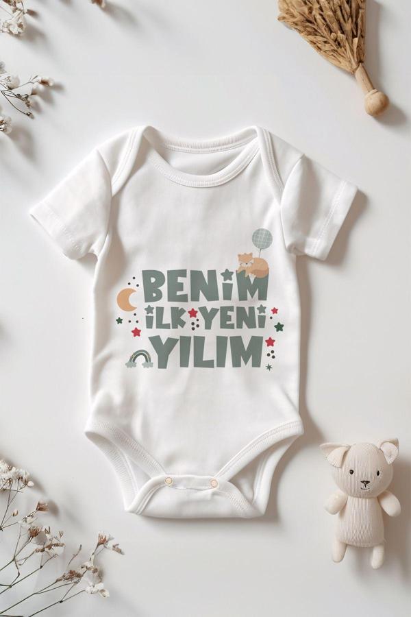 Tufi Baby %100 Pamuk Kısa Kollu Ben İlk Yeni Yılım Desenli Çıtçıtlı Bebek Body Zıbın Beyaz - Image 1