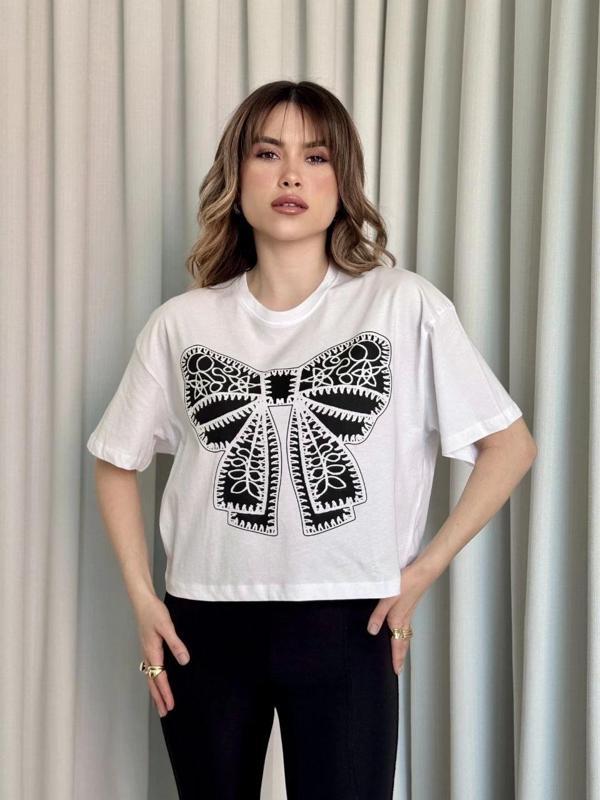 Oversize Beyaz Baskılı Crop Tişört - Image 1
