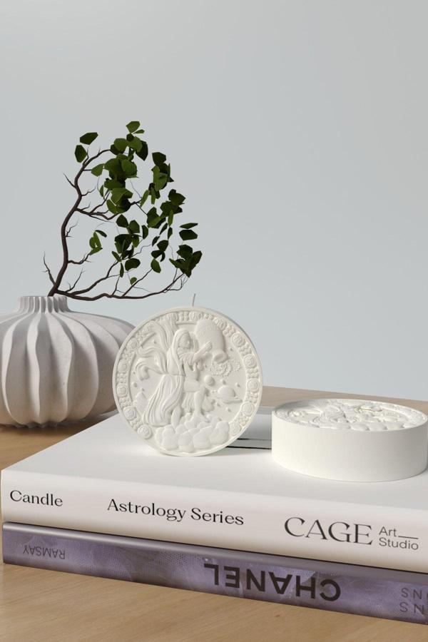 CageartStudio Dekoratif Astroloji Serisi Burç Mumları Kokulu Mum - Kova Burcu Soya Wax Candle 1 Adet Beyaz Mum - Image 1
