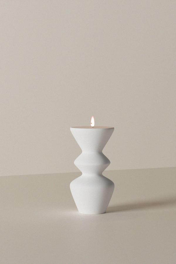 CageartStudio Dekoratif Orta Boy Dalgalı Kokulu Mum- Ollie Orta Boy Mum Soy Wax Candle 1 Adet Beyaz -15.4 X 8 Cm - Image 1