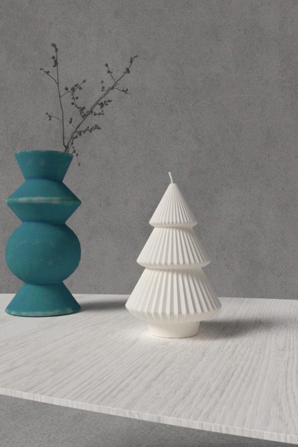 CageartStudio Desenli Yılbaşı Ağacı Dekoratif Mum - Kokulu Vegan Soya Wax Mumu 1 Adet - Image 1