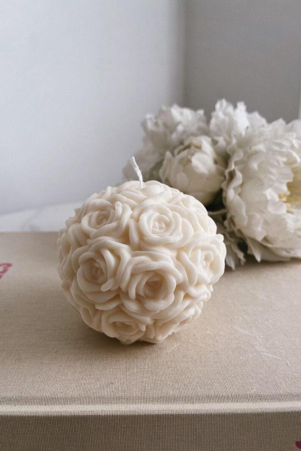 CageartStudio Dekoratif Büyük Gül Kokulu Mum - Soya Wax Mumu - Image 1