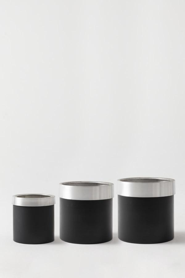 Metal Saksı Siyah Gümüş Bilezikli 3'lü Set - Image 1