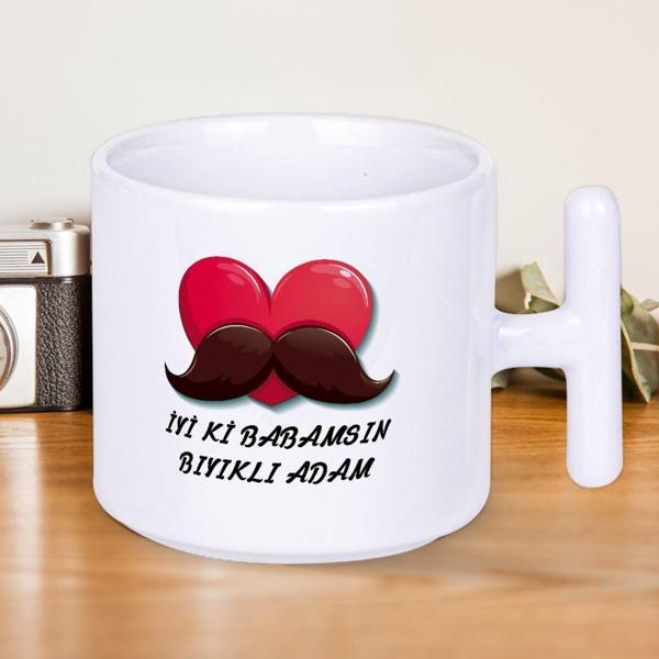İyi ki Babamsın Bıyıklı Adam Yazılı Babalar Gününe Özel T Kupa Bardak - Image 1