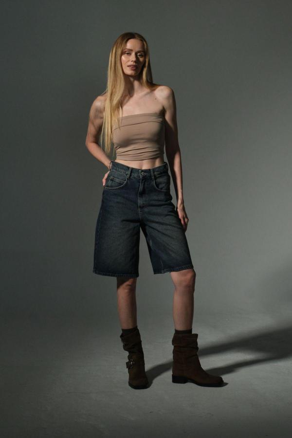 Toka Detaylı Bol Kesim  Rahat Baggy Jean Kot Salaş Kadın Bermuda Diz Altı  Denim Şort @Casoria - Image 1