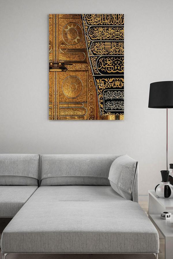 Kabe Kapısı Kanvas Tablo - Image 1