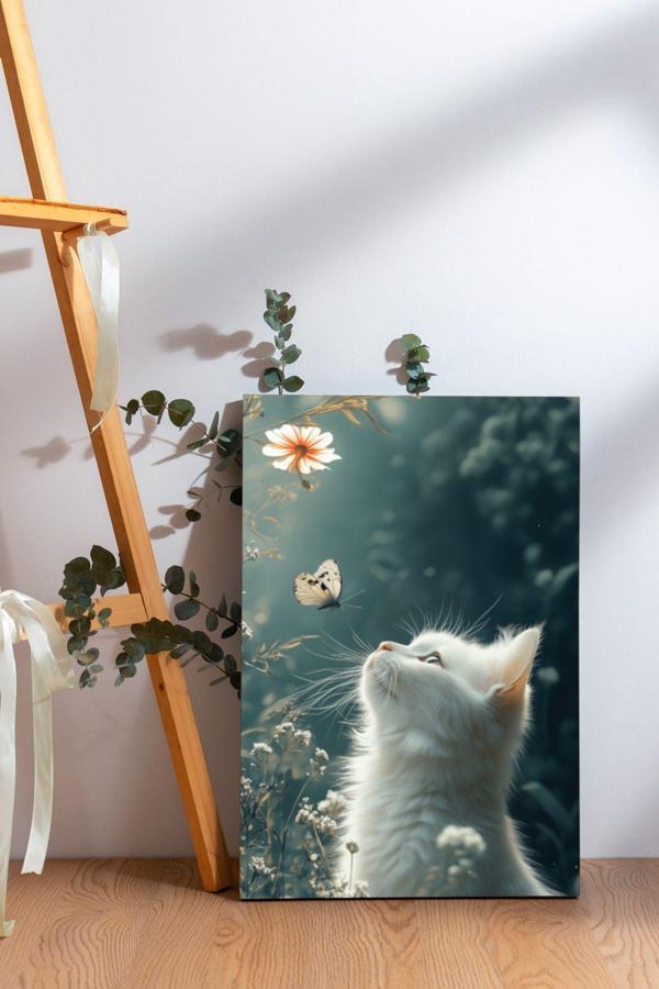 Kelebek ve Kedi Kanvas Tablo - Image 1