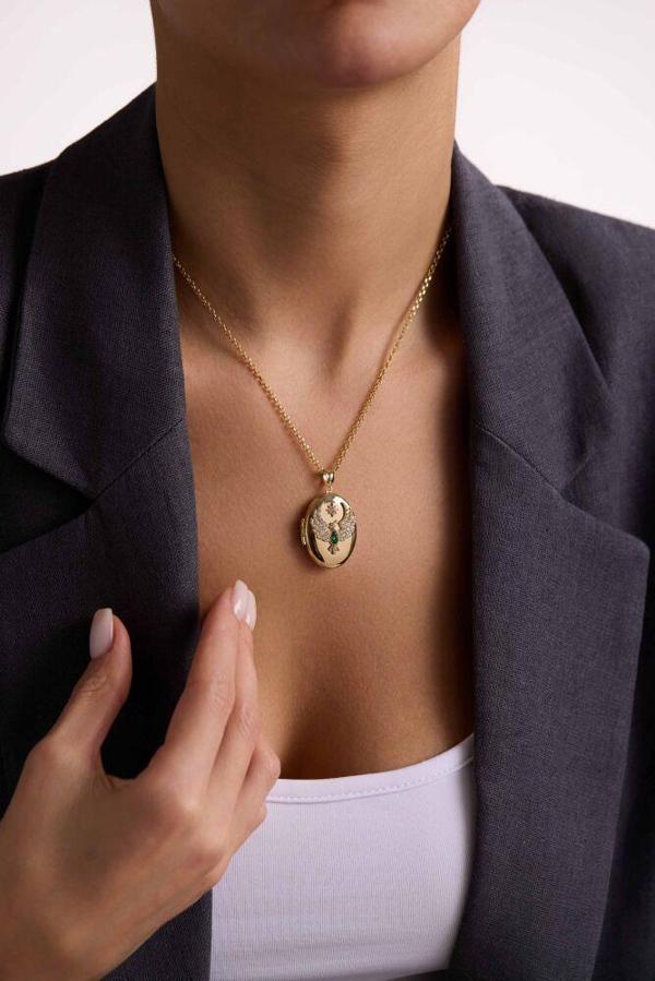 Anka Kuşu Resimli Altın Kolye Madalyon Emerald Taş - Image 1