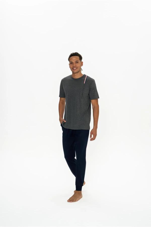 U.S. Polo Assn. Erkek Yazı Detaylı Yuvarlak Yaka Pijama Takım - Image 1