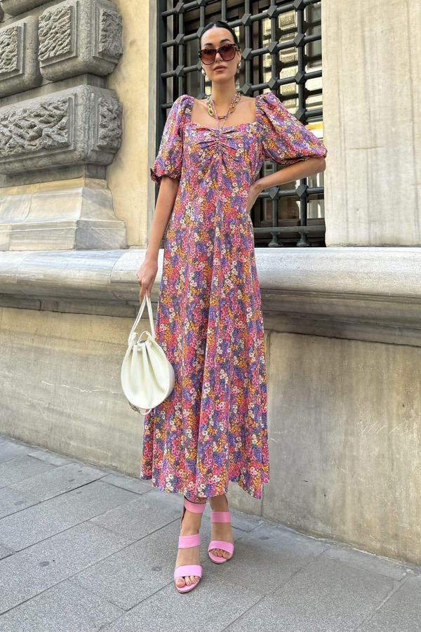 Doğal Viskon Boyun Baglamalı Desenli Uzun Lila Elbise - Image 1