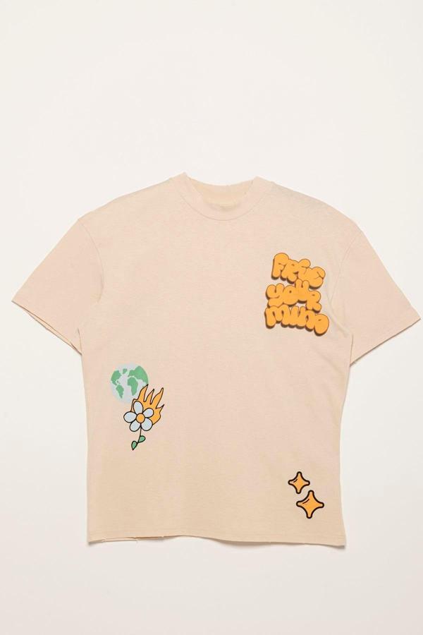 Baskılı Eskitme Detaylı Taş Rengi Tshirt  - Image 1