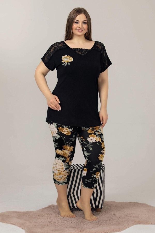 Quilling Siyah Renk Ve Çiçek Desenli Lady 10588 Kadın Büyük Beden Kapri Pijama Takımı - Image 1