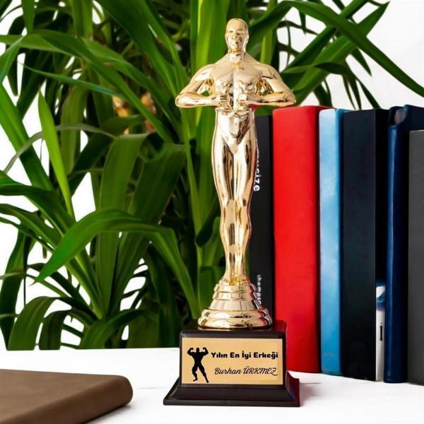 Yılın En İyi Erkeği Oscar Ödülü - Image 1