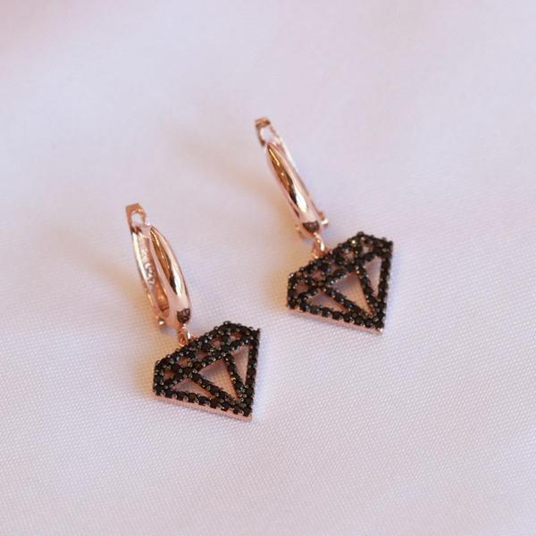 Elmas Simgeli Siyah Zirkon Taşlı Rose Gold Kaplama Gümüş Küpe - Image 1