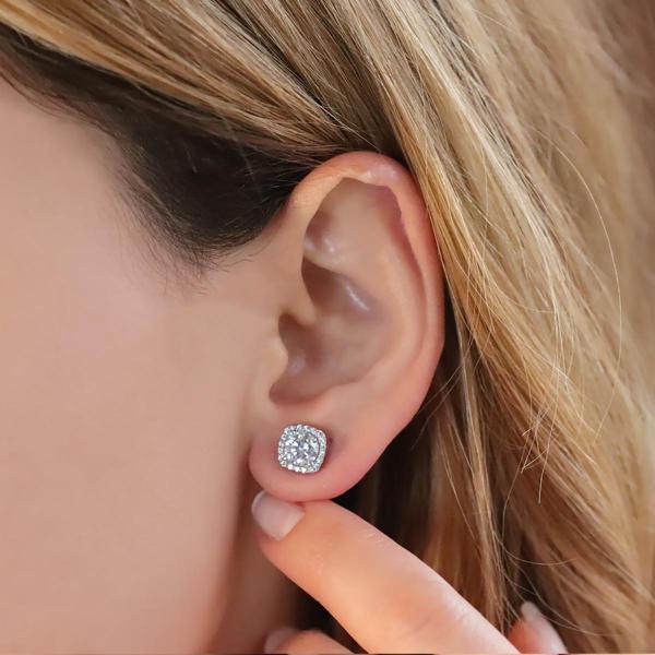 Oval Taşlı Swarovski Gümüş Tektaş Küpe - Image 1
