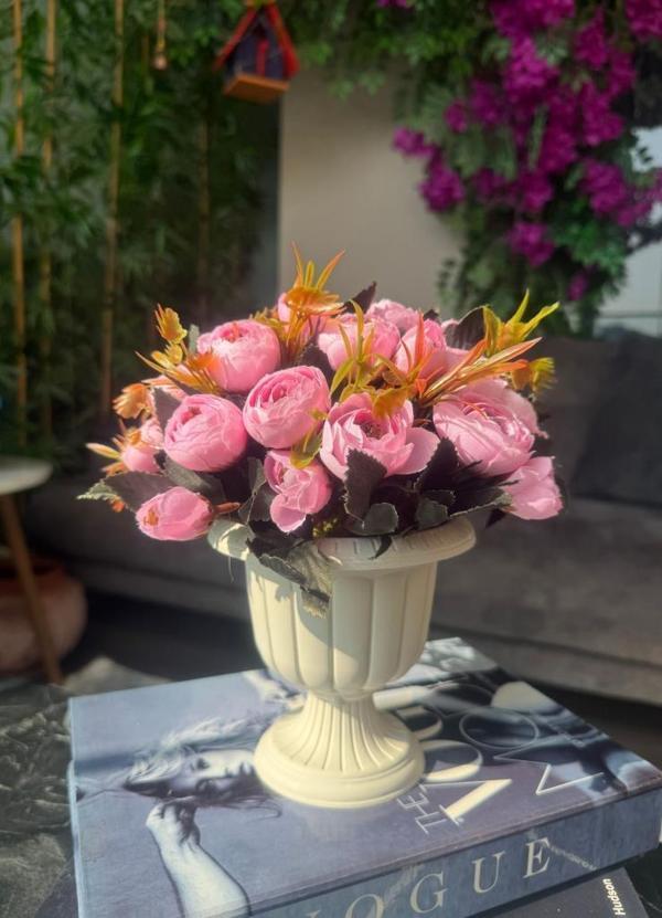 Yapay Çiçek Krem Antik Saksıda Pembe Erengül 23cm - Image 1