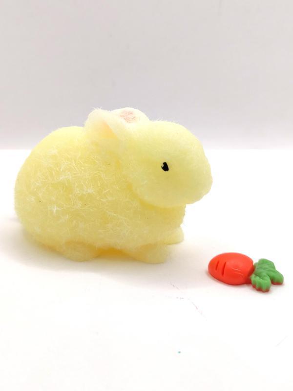 Tavşan Moj Moj Taba Squishy Havuçlu Tavşan Sıkma 7 cm Tüylü Sukuşi - Sarı - Image 1