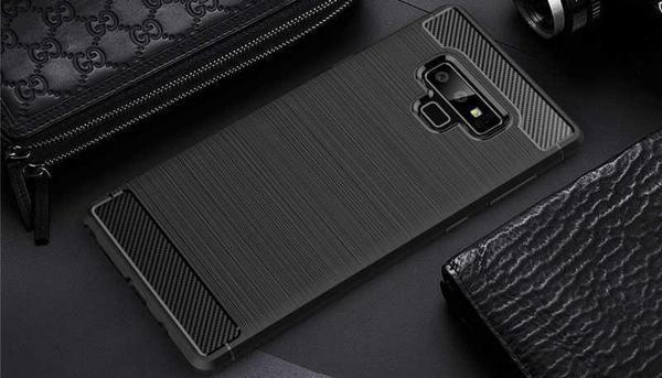 Samsung Galaxy Note 9 ile Uyumlu Kamera Korumalı Darbe Önleyici Carbon Brushed Silikon Kılıf - Image 1