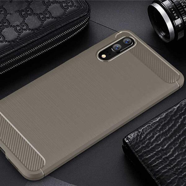 Huawei P20 ile Uyumlu Kamera Korumalı Darbe Önleyici Carbon Brushed Silikon Kılıf - Image 1