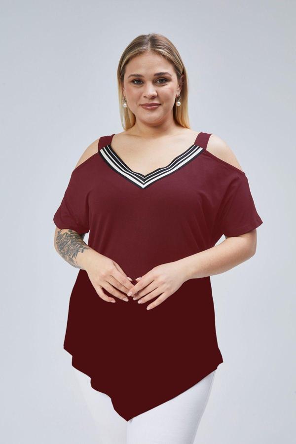 Curvy Trend Büyük Beden Yaka Şerit Omuz Dekolte Üçgen Etekli Bluz - Image 1