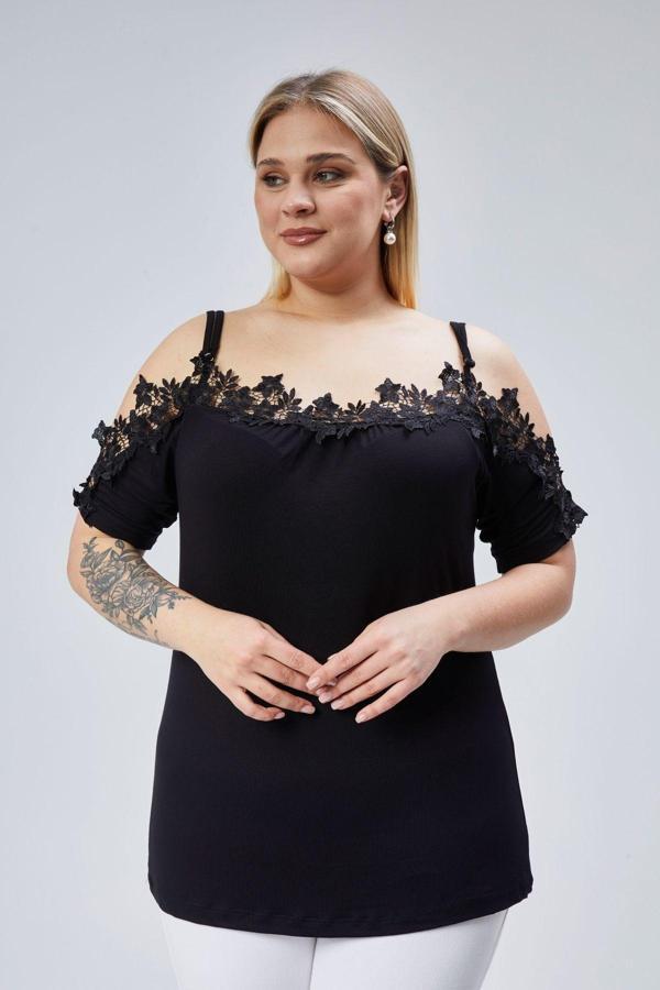 Curvy Trend Büyük Beden Yaka Güpürlü Askılı Bluz - Image 1