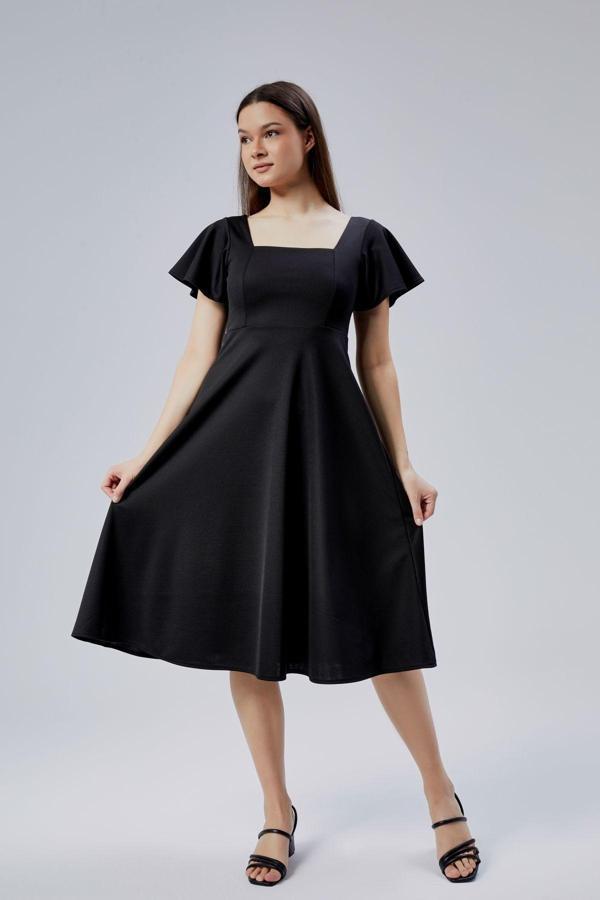 Curvy Trend Kare Yaka Volan Kol Kloş Etekli Esnek Kumaş Elbise - Image 1