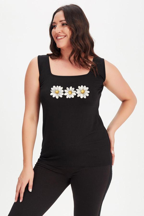 Curvy Trend Büyük Beden Papatya Baskılı Kare Yaka Kalın Askılı Atlet Bluz - Image 1