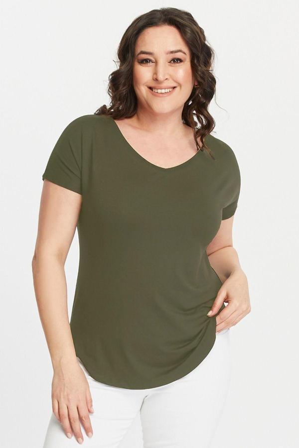 Curvy Trend Büyük Beden Geniş V Yaka Kısa Kol Oval Yırtmaç Bluz - Image 1