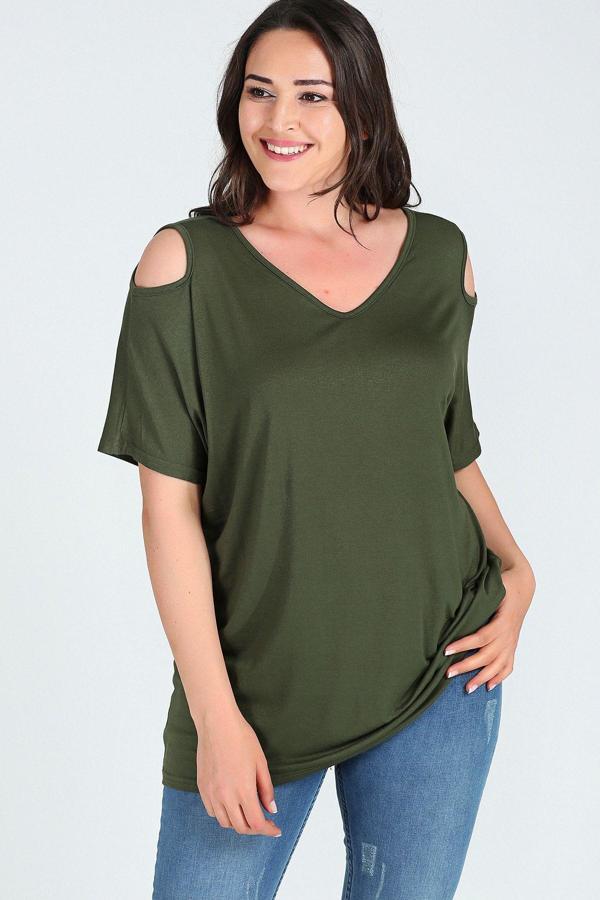 Curvy Trend Omuzu V Pencere Kısa Kol Bluz - Image 1