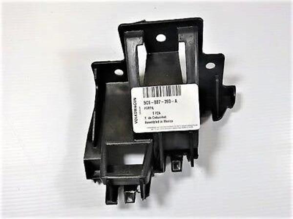 Tampon Bağlantı Braketi Jetta 11-15 (Stop Altı) Arka Sol (Oem No: 5C6807393A) - Image 1