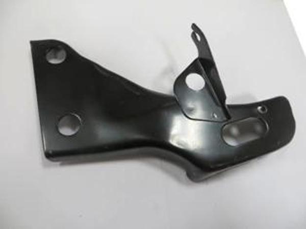 1989-1997 Toyota Hilux Pıck Up Ln85- Ön Tampon Bağlantı Braketi Sol (Tyg) (Adet) (Oem No:5201235060) - Image 1